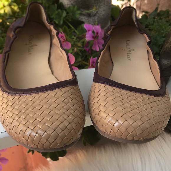 COLE HAAN IRWIN BALLET FLATS - Picture 2 of 9